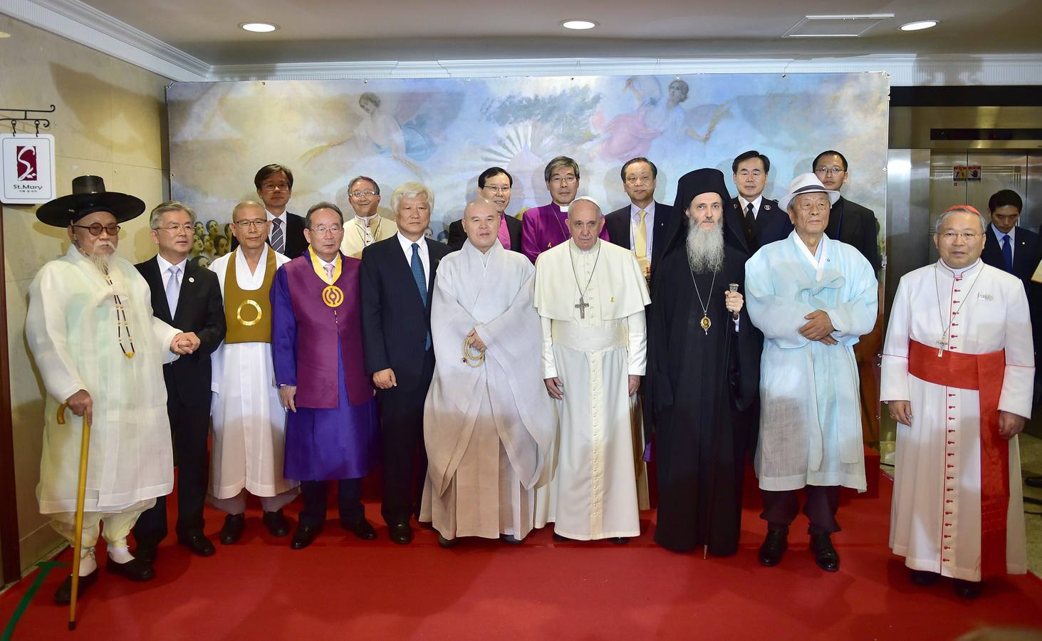 Pope Francis meets religious leaders